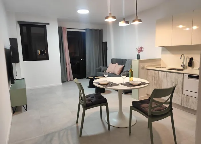 A 2 Minutos De La Playa - Casa Nova Apartment *