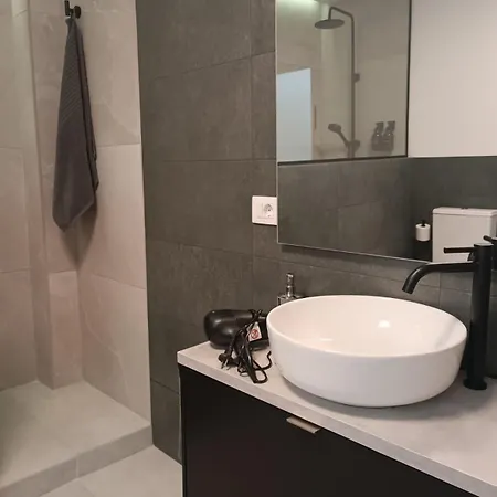A 2 Minutos De La Playa - Casa Nova Apartamento